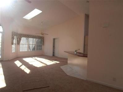 4th image of 55 Westridge Ct