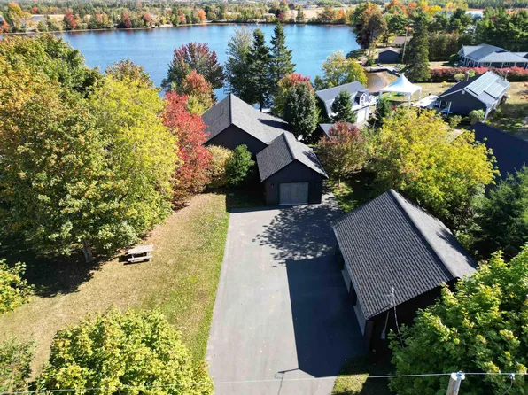 100 Lake Shore Dr, Colchester, NS B0M 1L0