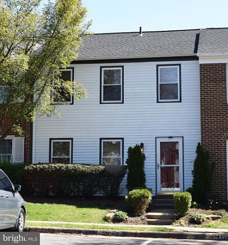 1st image of 893 Holborn Ct