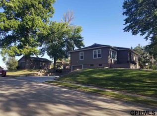 4201 S 28th St, Omaha, NE 68107