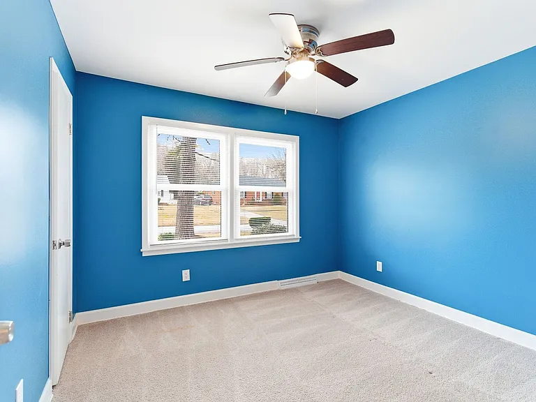 1456 London Dr — Photo 26