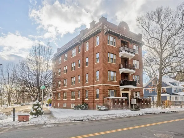 228 Belmont Ave, Springfield, MA 01108