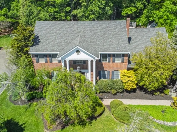 14 Fox Run, North Caldwell Boro, NJ 07006