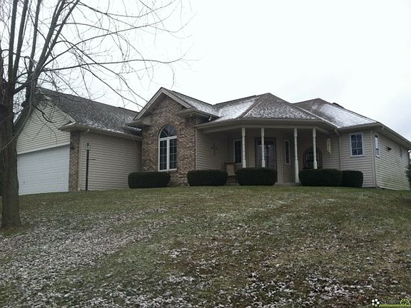 2nd image of 585 Daniel Dr