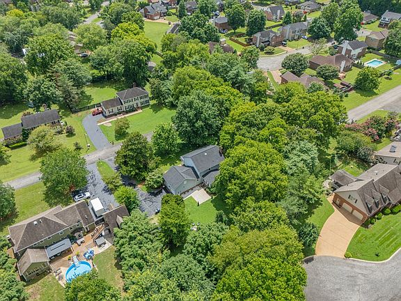 4th image of 706 Edenburg Dr
