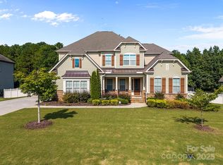 2420 Madeira Cir, Waxhaw, NC 28173