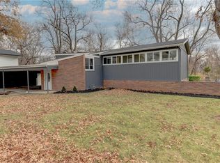 523 Westvale Rd, Kansas City, KS 66102