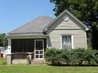 2151 N Robberson Ave, Springfield, MO 65803