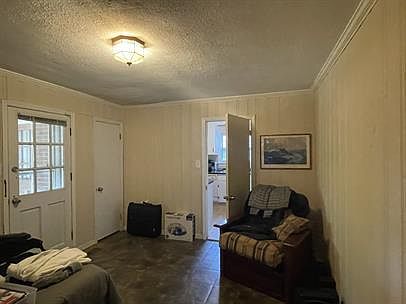 4th image of 4808 Fitzhugh Ave