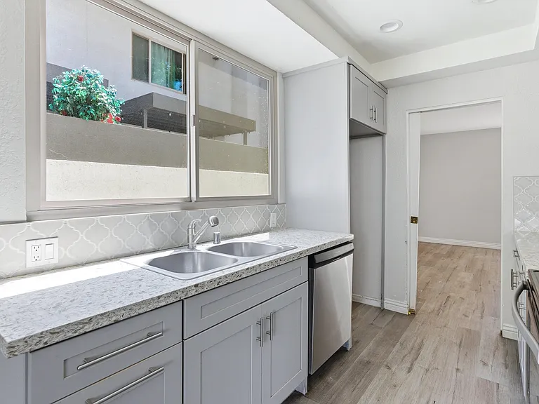 6872 Lampson Ave — Photo 3