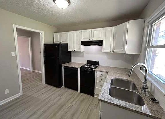 4th image of 1006 Lee Dr NW #A