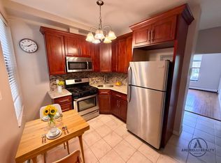3606 30th Ave, Astoria, NY 11103