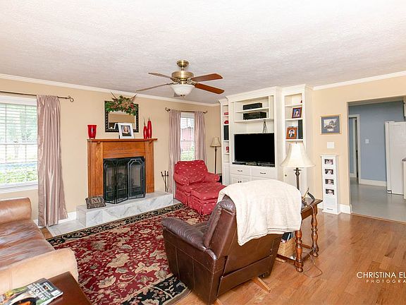 5th image of 43 Mansfield Dr
