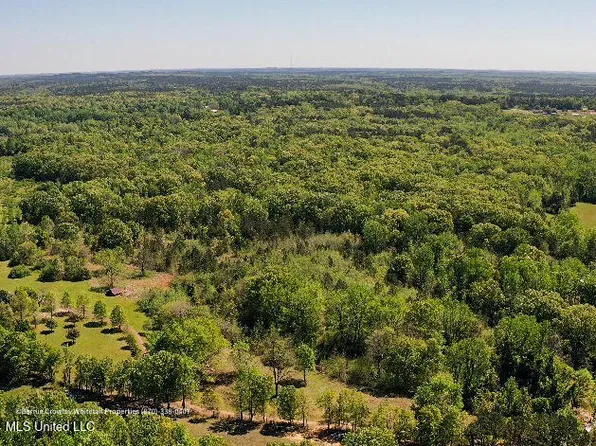 Franklin Rd, Batesville, MS 38606