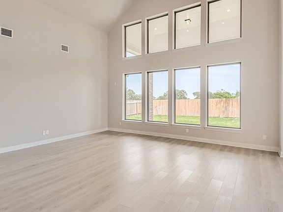 3rd image of 313 Rock Knoll St