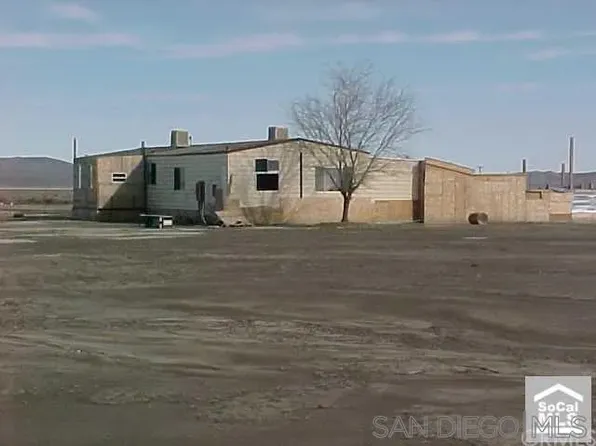 1075 Calle De Amistad, El Mirage, CA 92301