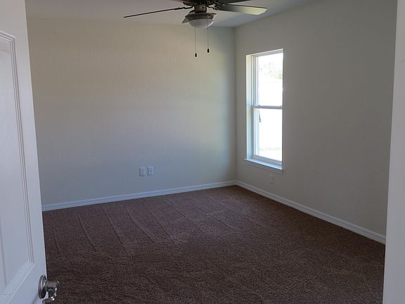 5th image of 19 Larch Dr