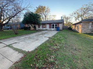 2421 Suffolk Ln, Lancaster, TX 75134