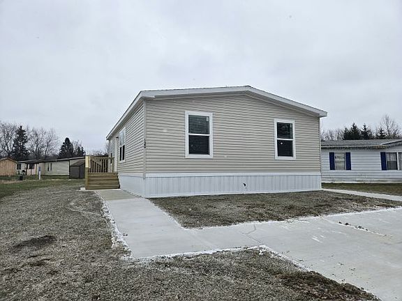 3rd image of 120 E Canyon Dr #48