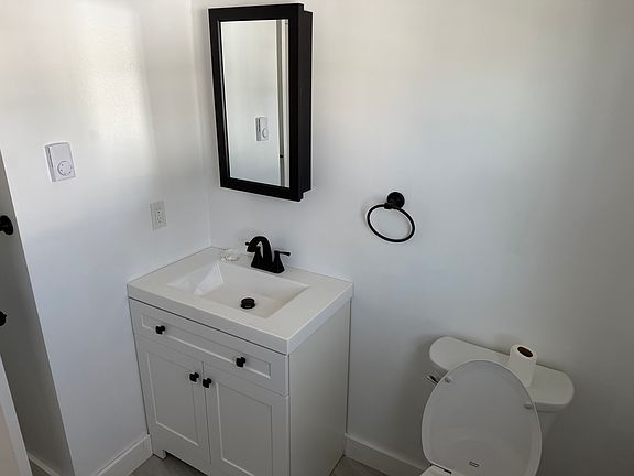 5th image of 238 Preble St #3