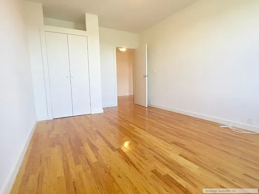 Rented by Sovereign Associates | media 10