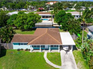6927 Bayshore Dr, Lake Worth, FL 33462