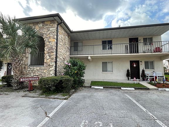 3rd image of 815 Orchid Springs Dr