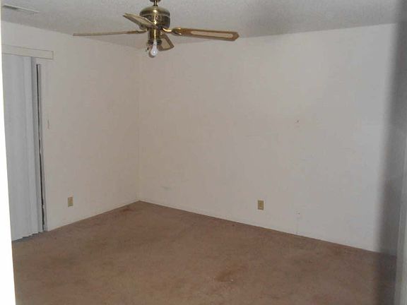 5th image of 5006 Seven Pine Cir