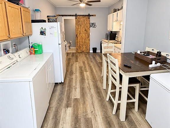 5th image of 107 Park Road #2