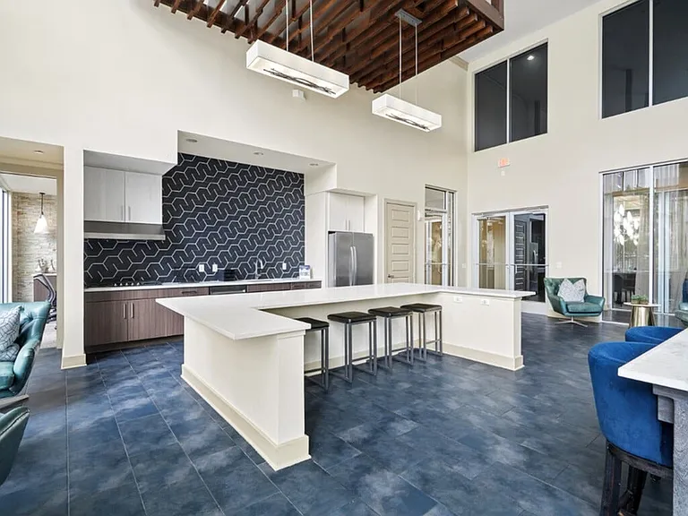 Resident Lounge 5 (Medium)