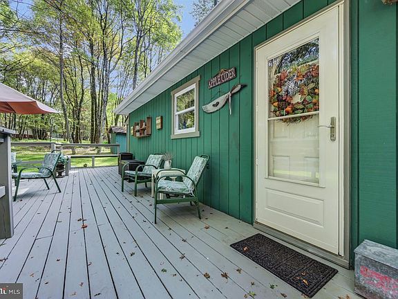 5th image of 106 Burnshaw Ln