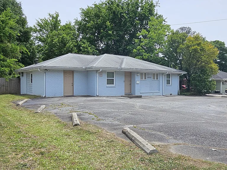 3223 Shallowford Rd NE — Photo 7
