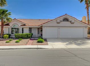 8213 Arch Bay Ln, Las Vegas, NV 89128