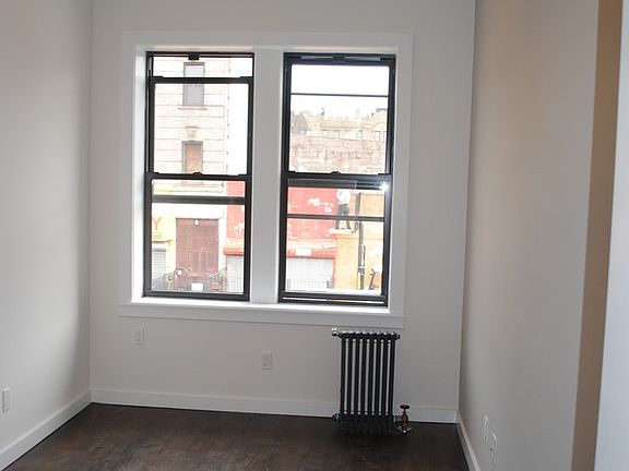 5th image of 1108 Rogers Ave