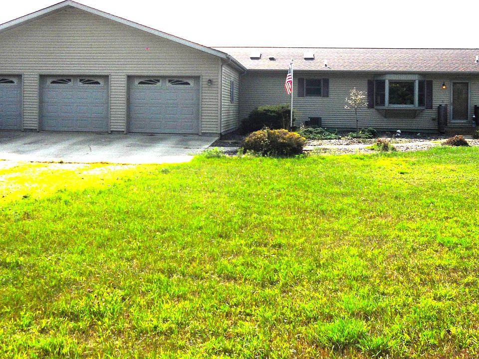 1st image of N2635 26th Ave