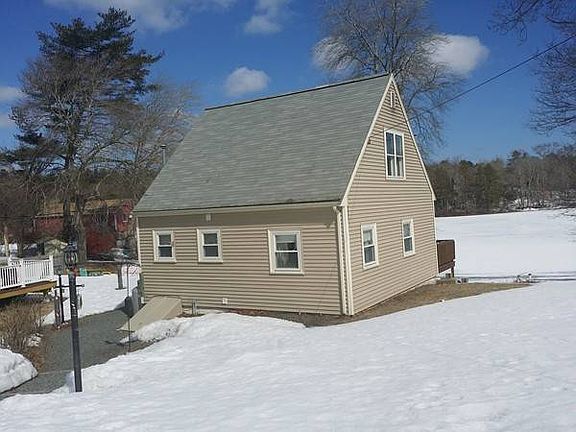 3rd image of 8 Marion St