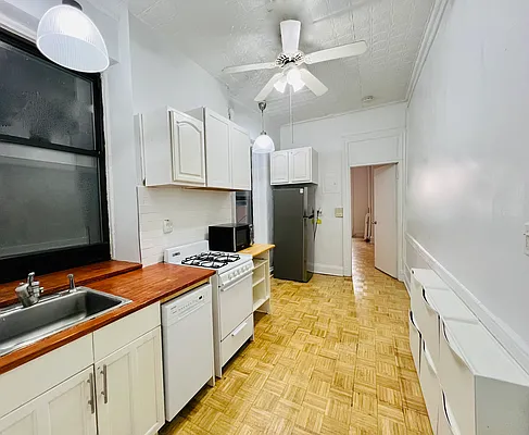 Rented by Corcoran | media 7