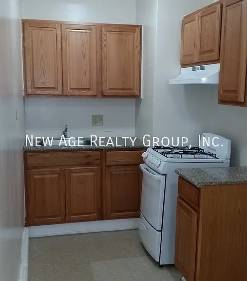 The Emerson — Photo 160
