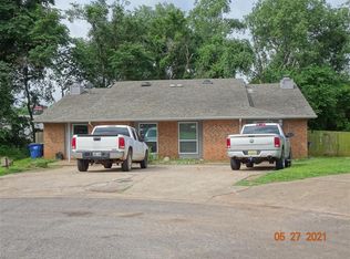 900 Aspen Ct, Noble, OK 73068