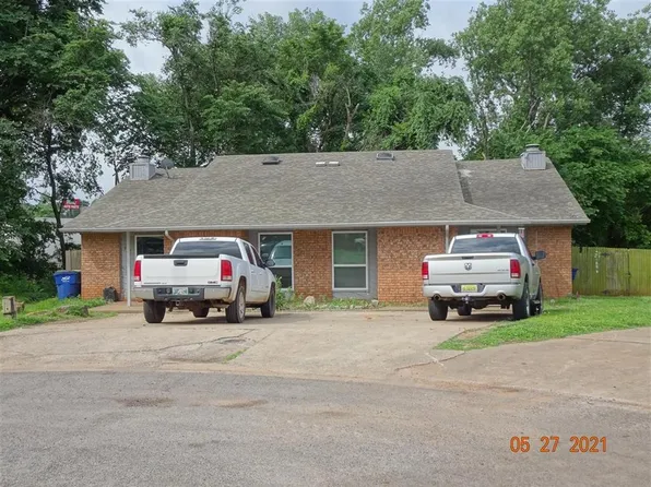 900 Aspen Ct, Noble, OK 73068