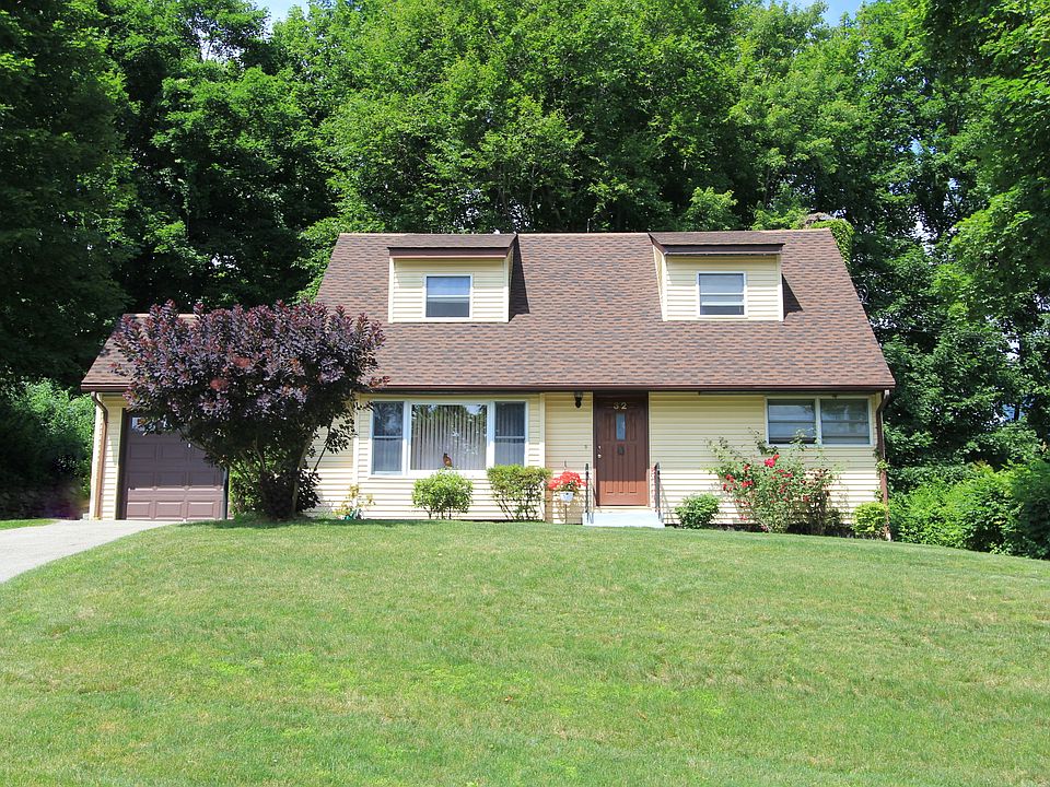 1st image of 32 Jerome Dr