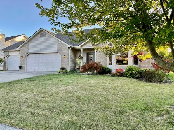 9101 Olmston Dr, Fort Wayne, IN 46825