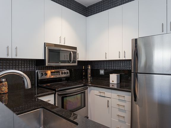 5th image of 180 7th St #205