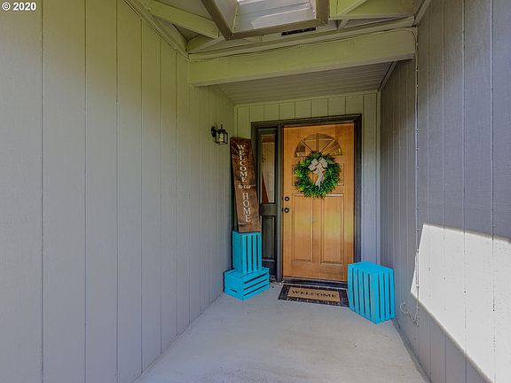 3rd image of 6008 NE 73rd Cir