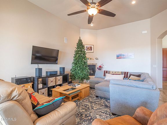 4th image of 4419 La Cienaga Pl