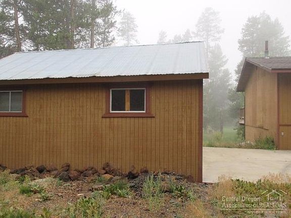 3rd image of 52343 Glenwood Dr