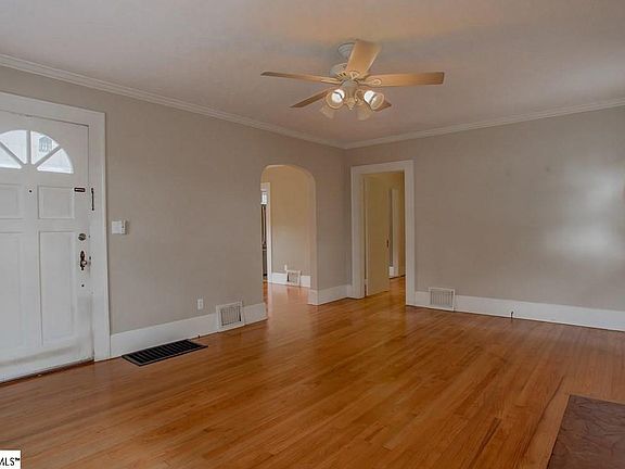 4th image of 23 Langley Dr