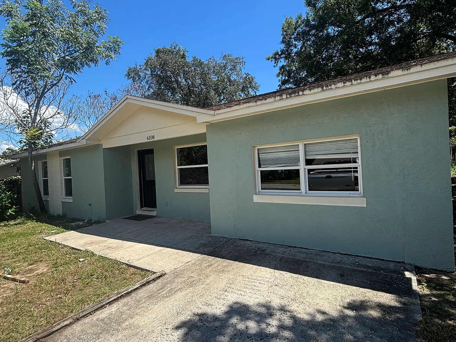 4 bed, 1362 sqft, $2,100 — Photo 2