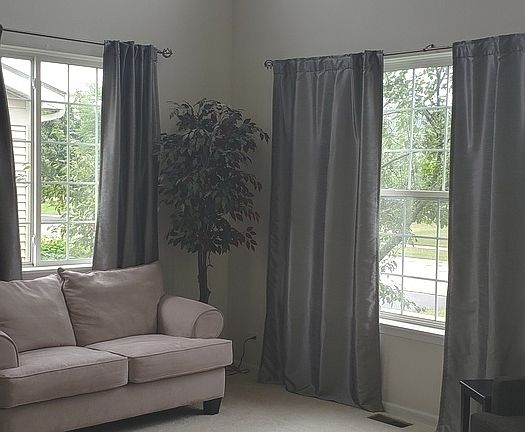 5th image of 296 W Savoy Dr