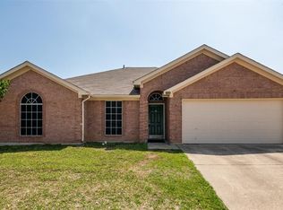 7005 Spoonbill Ct, Arlington, TX 76002